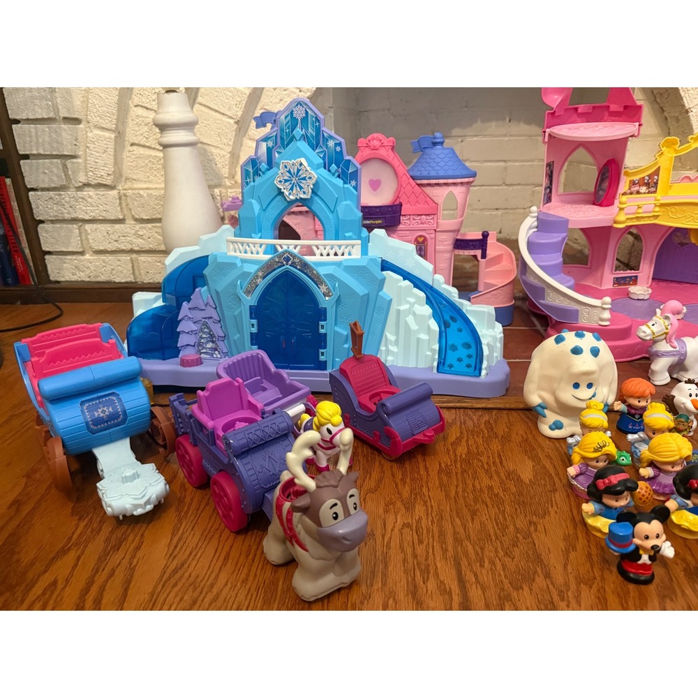 TESTED WORKS Fisher-Price Disney Princess Lot - 38 Characters, 3 Castles - Picture 6 of 7